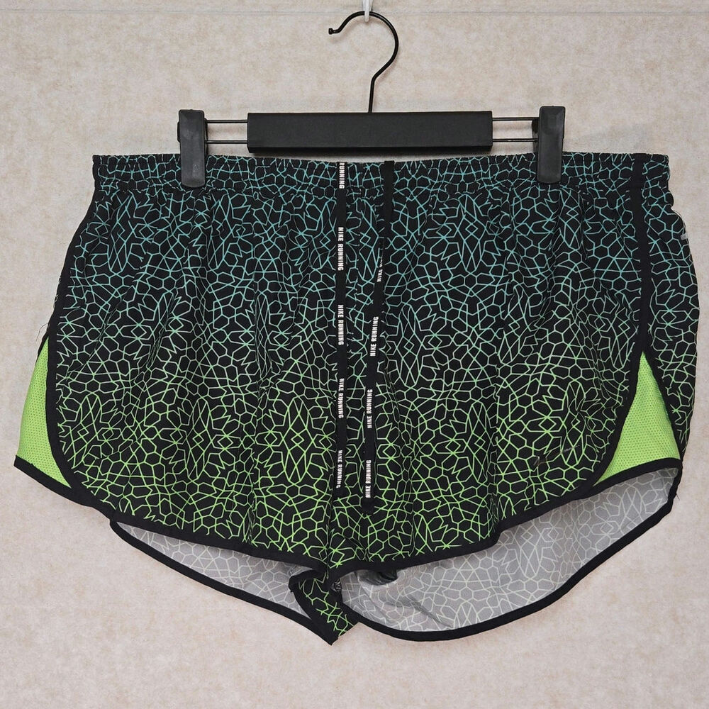Nike Dri-FIT Running Medium Shorts Black Green Geometric Print Lined Zip Pocket